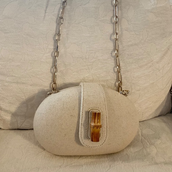 ZARA Small Round Hard Shell Purse With Gold Chain - Picture 2 of 8